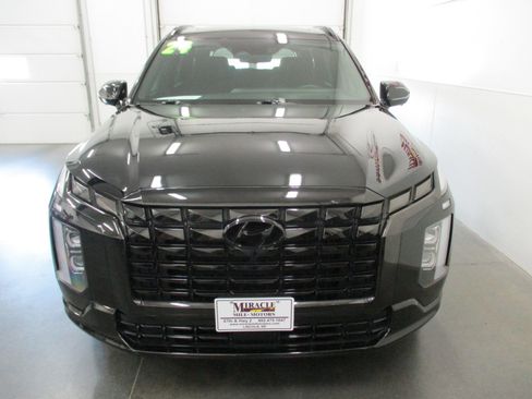 Used 2024 Hyundai Palisade Calligraphy image 8