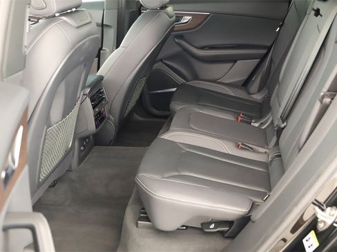 Certified 2023 Audi Q8 Premium Plus image 28