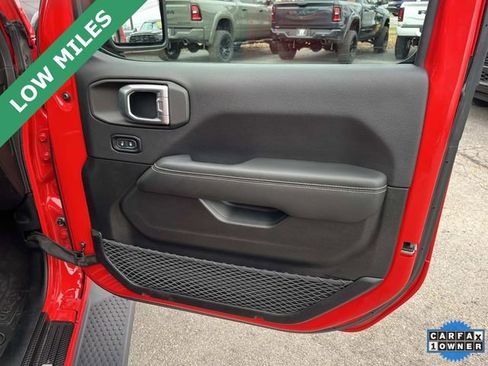 Certified 2020 Jeep Wrangler Unlimited Sahara w/ LED Lighting Group image 21