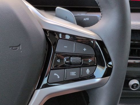 Used 2026 BMW 330i xDrive Sedan image 28