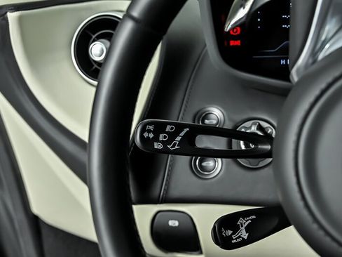 Used 2023 McLaren GT RWD image 30