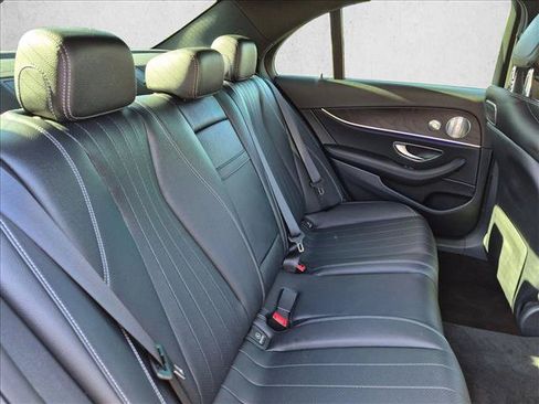 Used 2018 Mercedes-Benz E 300 image 19