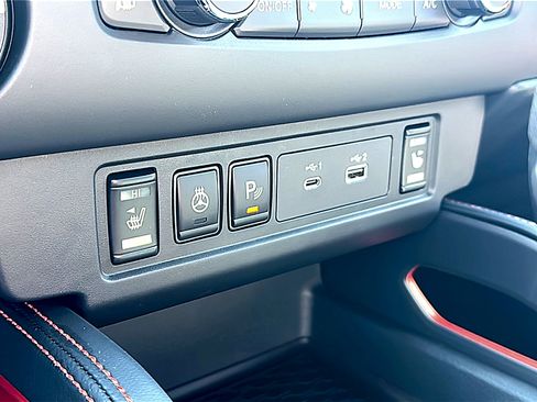 New 2026 Nissan Frontier PRO-4X w/ Pro-4x Convenience Package image 24