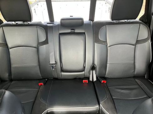 Used 2025 RAM 2500 Laramie image 17