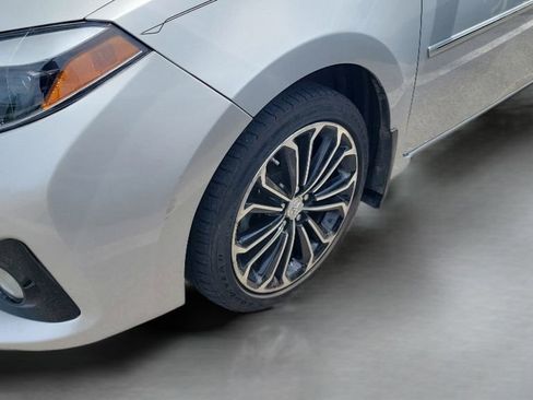 Used 2015 Toyota Corolla S FWD image 11