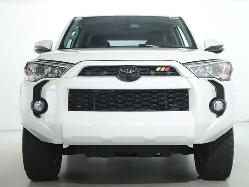 Used 2019 Toyota 4Runner SR5 Premium AWD/4WD image 6