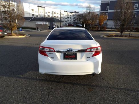 Used 2012 Toyota Camry XLE image 7