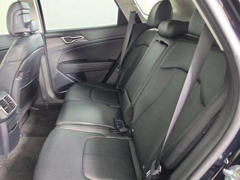 Certified 2026 Kia Sportage EX FWD image 31
