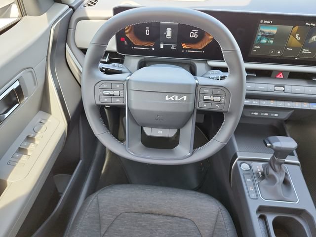 Certified 2027 Kia Seltos LX FWD image 15