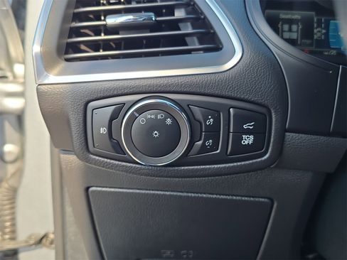 Certified 2024 Ford Edge Titanium image 20