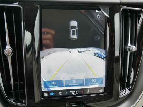 New 2025 Volvo XC60 B5 Core w/ Protection Package Premier image 10