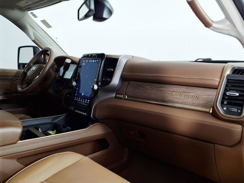 Used 2024 RAM 3500 Limited w/ Towing Technology Group image 9