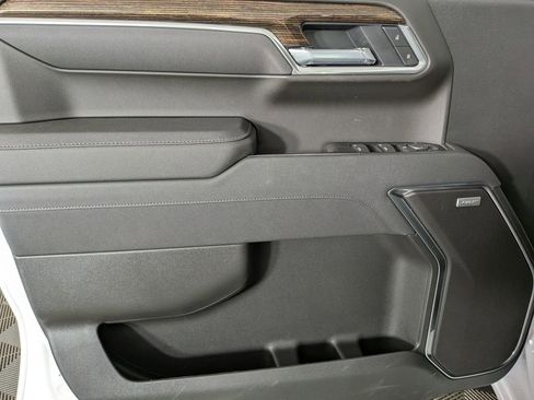 New 2026 GMC Sierra 1500 Elevation image 13