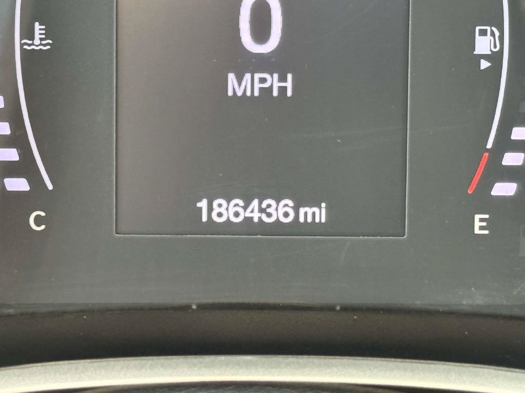 Used 2019 Jeep Compass Latitude FWD image 26