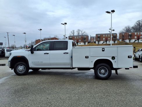 New 2026 GMC Sierra 3500 Pro w/ Convenience Package AWD/4WD image 25