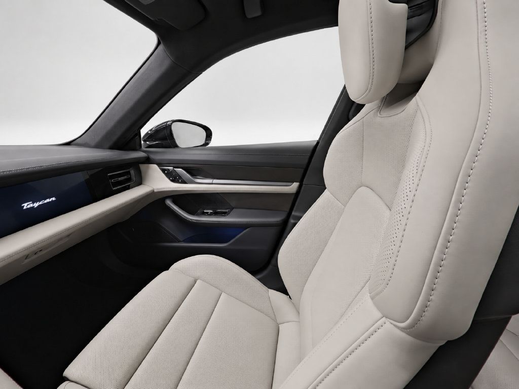 Certified 2022 Porsche Taycan Turbo S AWD/4WD image 13