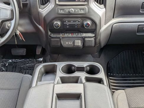 Used 2021 Chevrolet Silverado 1500 Custom AWD/4WD image 16