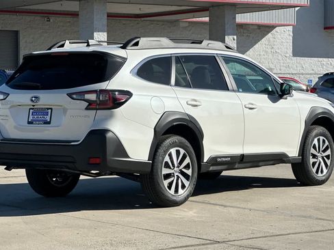New 2025 Subaru Outback Premium image 3
