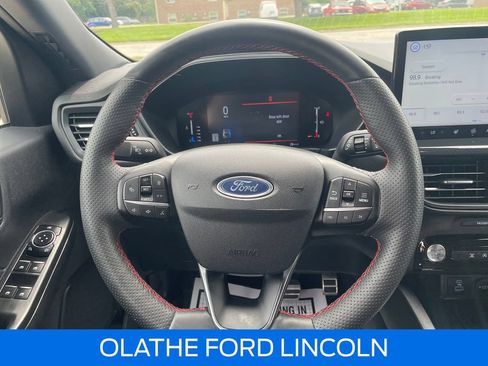 Certified 2023 Ford Escape ST-Line Select w/ Tech Pack #1 AWD/4WD image 18