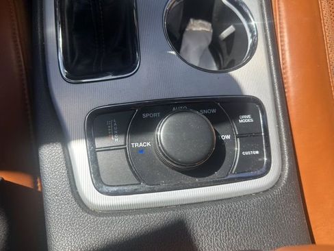 Used 2018 Jeep Grand Cherokee Trackhawk image 27