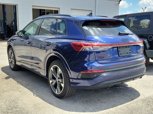 Used 2024 Audi Q4 e-tron Premium Plus AWD/4WD image 4