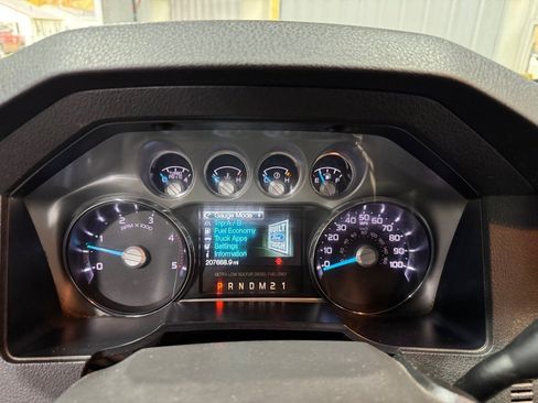 Used 2014 Ford F350 Platinum w/ Snow Plow Prep Package image 13