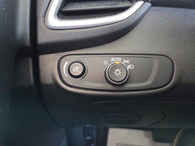 Used 2017 Chevrolet Trax LS FWD image 11