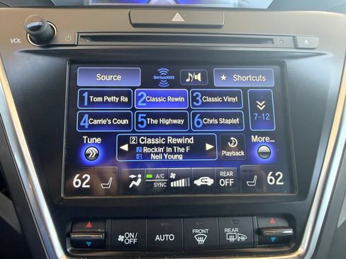 Used 2017 Acura MDX SH-AWD w/ Advance Package image 12