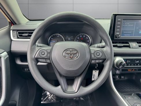 Used 2019 Toyota RAV4 LE w/ Carpet Mat Package AWD/4WD image 13