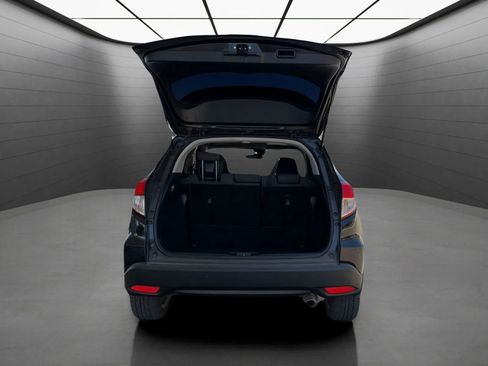 Used 2019 Honda HR-V EX image 16
