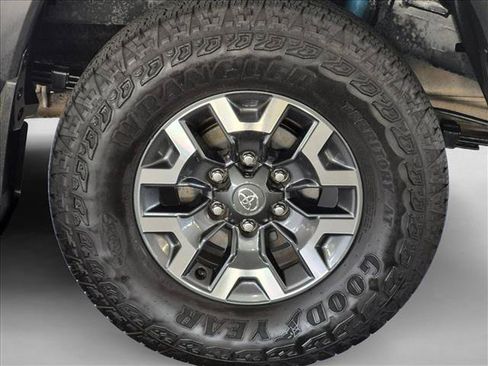 Used 2023 Toyota Tacoma TRD Off-Road w/ Black Out Package (TMS) AWD/4WD image 21
