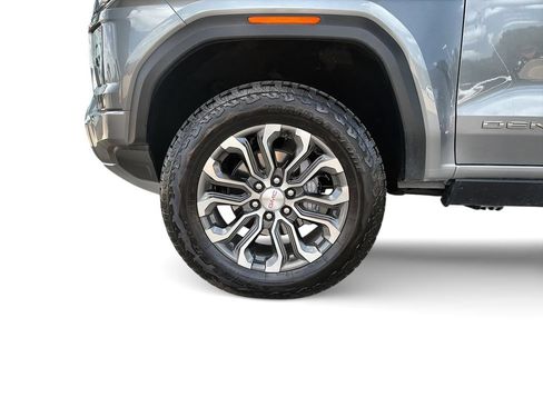 Certified 2025 GMC Canyon Denali AWD/4WD image 34