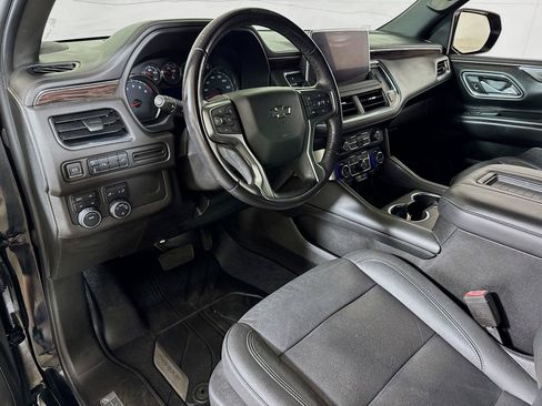 Used 2021 Chevrolet Tahoe Z71 w/ Rear Media and Nav Package AWD/4WD image 7
