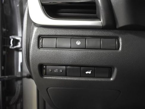 Used 2021 Nissan Rogue SV w/ Premium Package AWD/4WD image 14