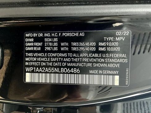 Used 2022 Porsche Macan PREMIUM PACKAGE PLUS 2.0T (AWD image 19