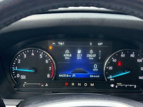 Used 2020 Ford Explorer XLT w/ Equipment Group 202A AWD/4WD image 23