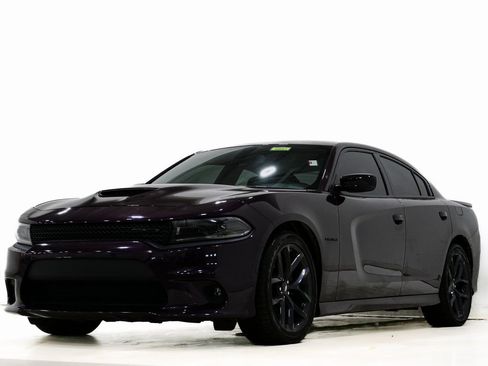Used 2022 Dodge Charger R/T w/ Plus Group image 3