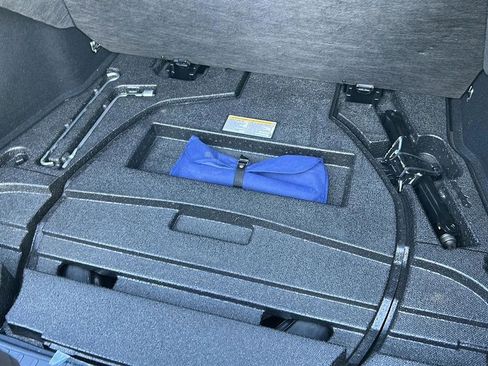 Used 2016 Toyota Prius Three Touring FWD image 53