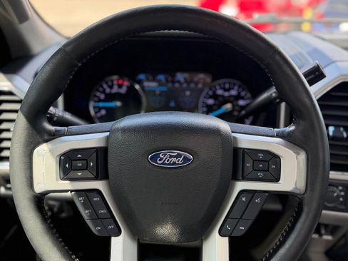 Used 2019 Ford F250 Lariat w/ Lariat Ultimate Package AWD/4WD image 19
