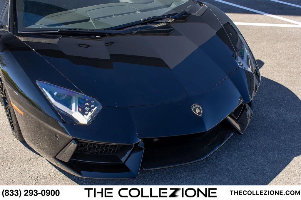 Used 2012 Lamborghini Aventador LP 700-4 AWD/4WD image 2