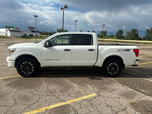 Used 2018 Nissan Titan PRO-4X AWD/4WD image 5