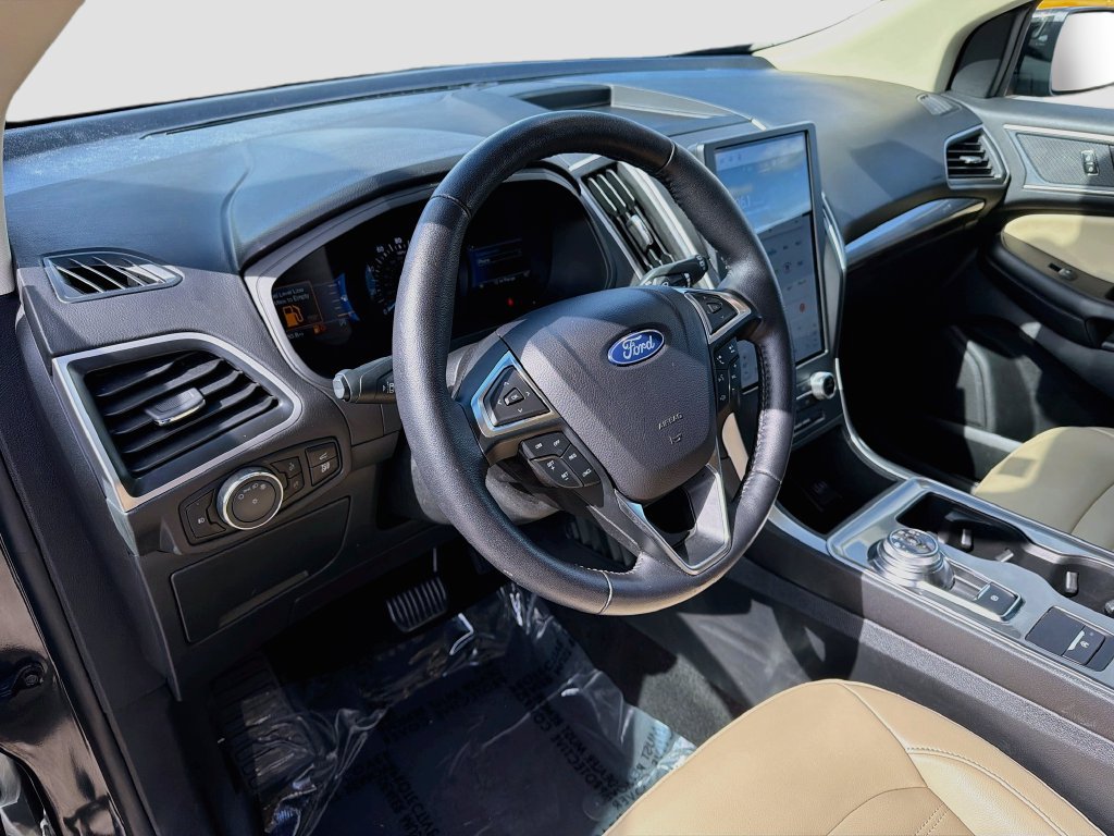Certified 2024 Ford Edge SEL w/ Convenience Package AWD/4WD image 9