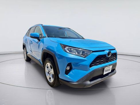 Used 2021 Toyota RAV4 XLE AWD/4WD image 1