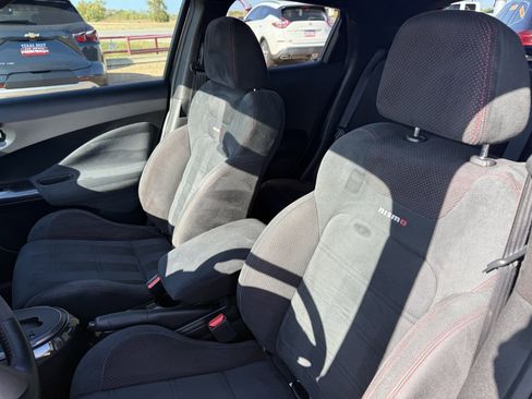 Used 2013 Nissan Juke NISMO image 17