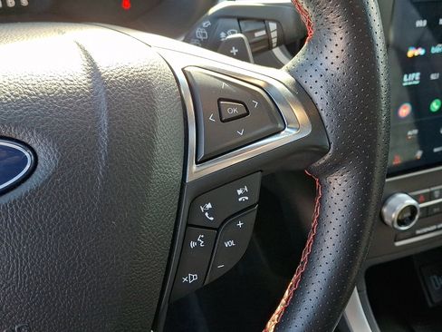 Used 2021 Ford Edge ST-Line w/ Class II Trailer Tow Package image 22