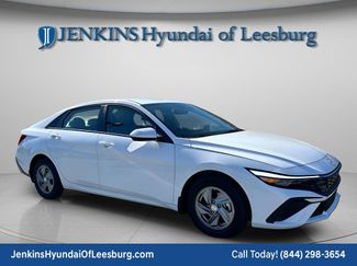New 2026 Hyundai Elantra SE video 1