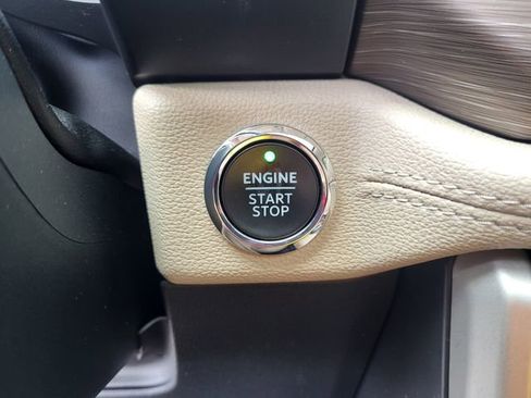 Used 2022 Ford Expedition Max Limited image 22