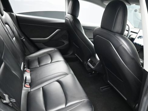 Used 2021 Tesla Model 3 Long Range image 33