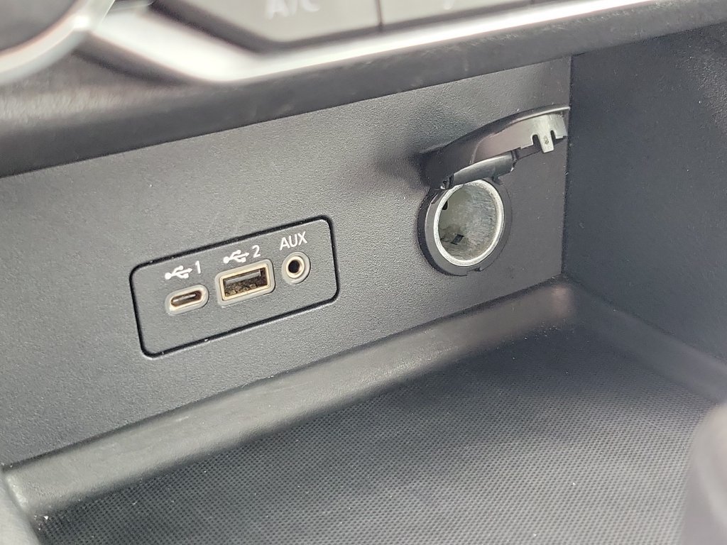 Certified 2022 Nissan Sentra SV FWD image 29