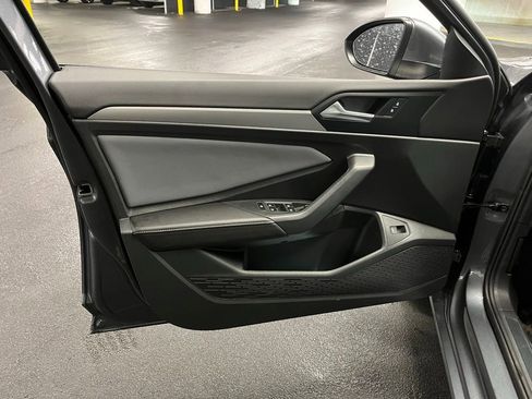 New 2025 Volkswagen Jetta SE image 17